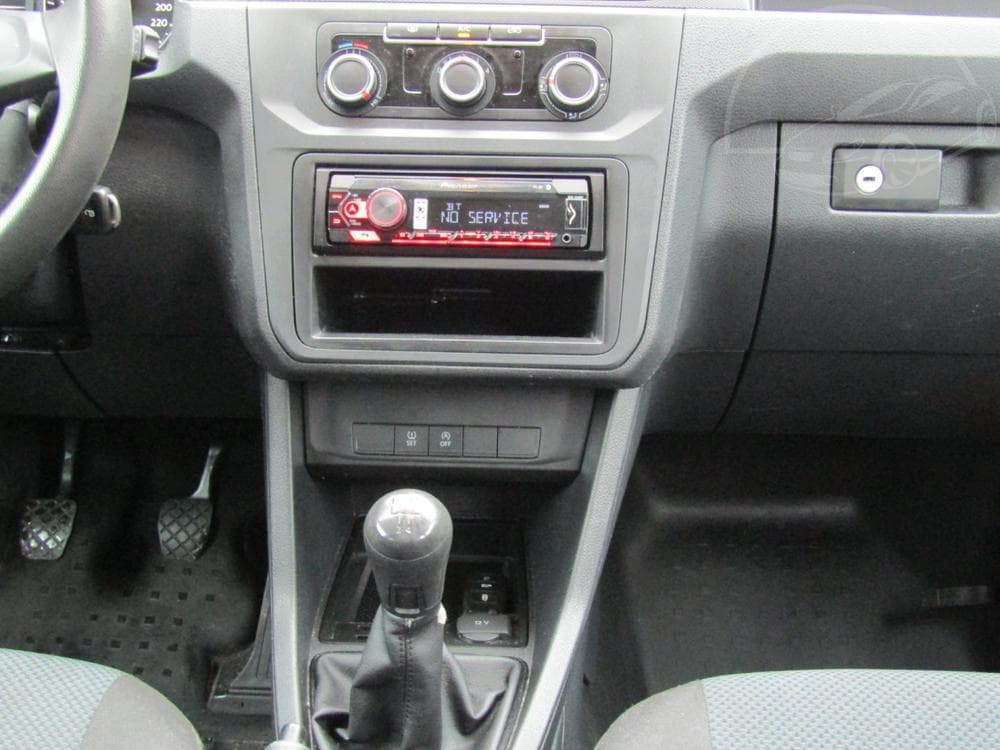 2016 Volkswagen Caddy - 17