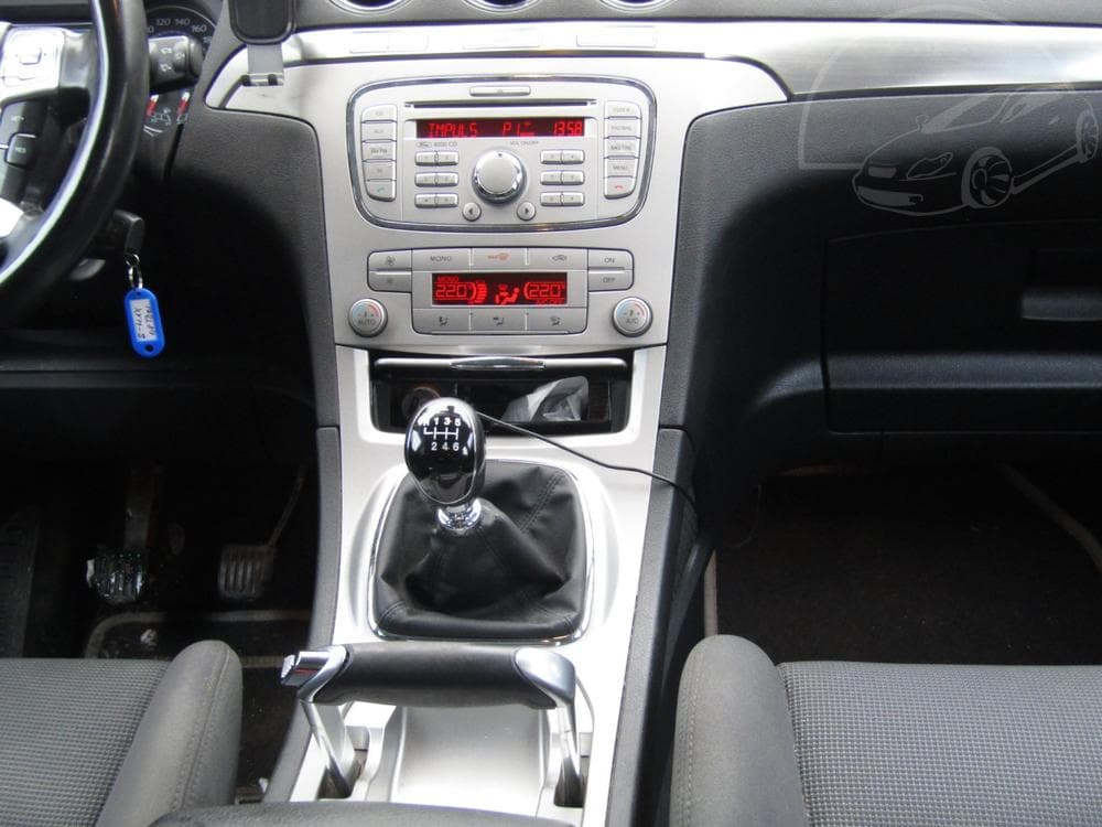 2009 Ford S-Max - 33