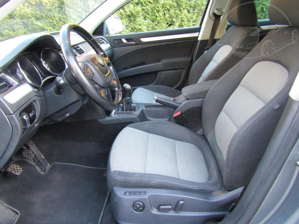2010 Ford S-MAX - 19