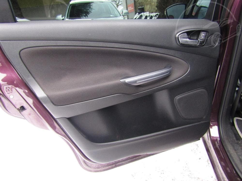 2009 Ford S-Max - 39