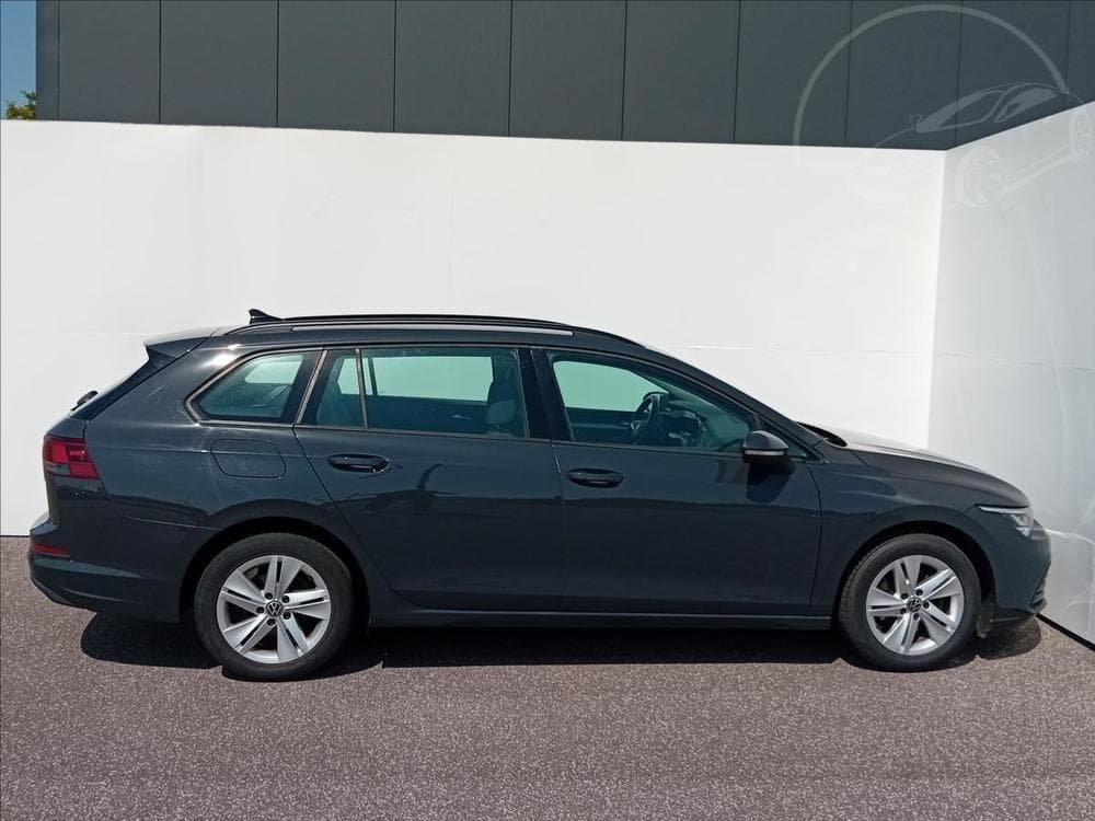 2022 Volkswagen Golf - 3