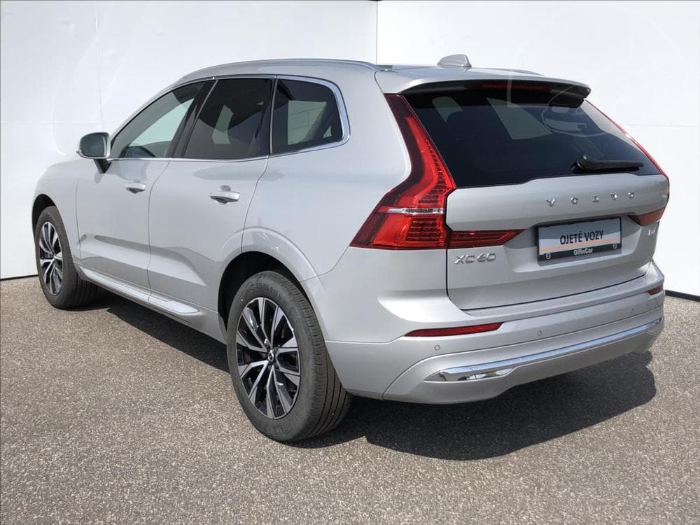 2022 Volvo Xc60 - 8