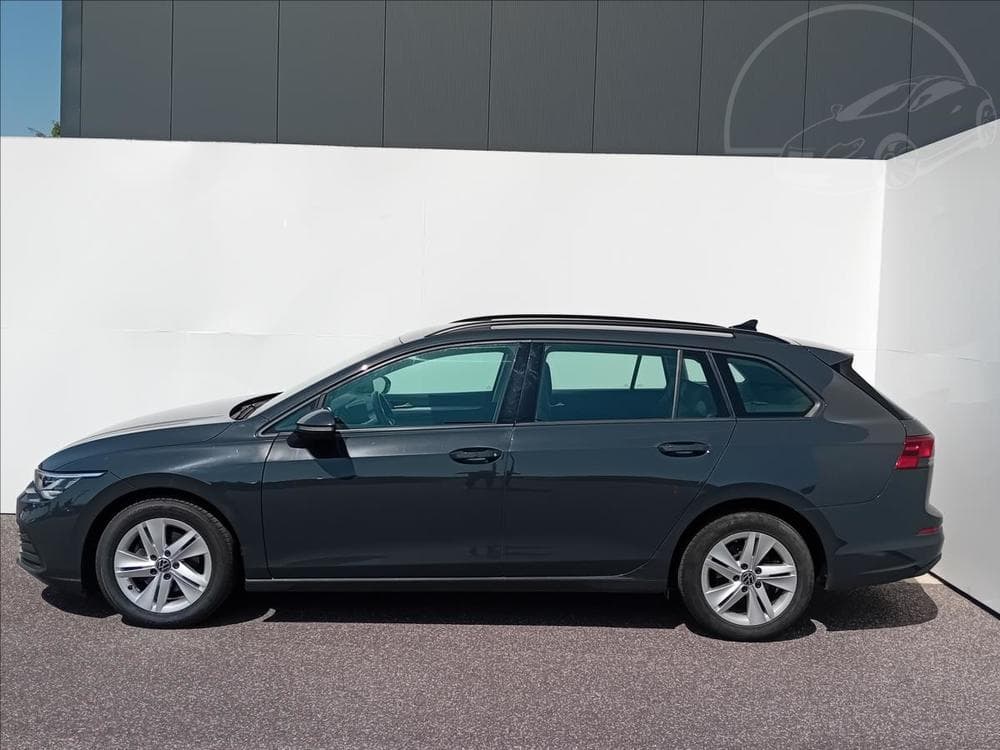 2022 Volkswagen Golf - 10