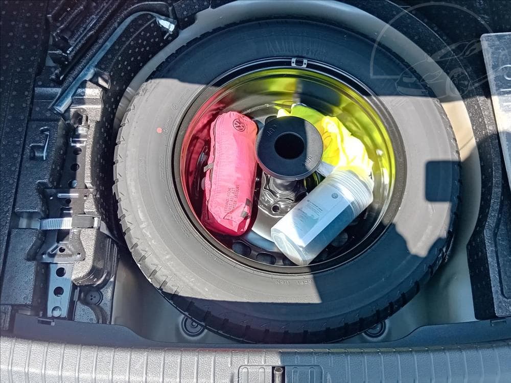 2022 Volkswagen Passat - 12