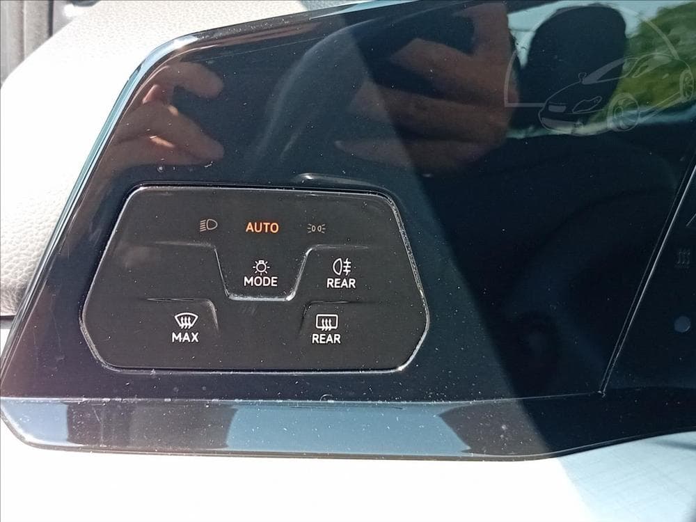 2022 Volkswagen Golf - 14