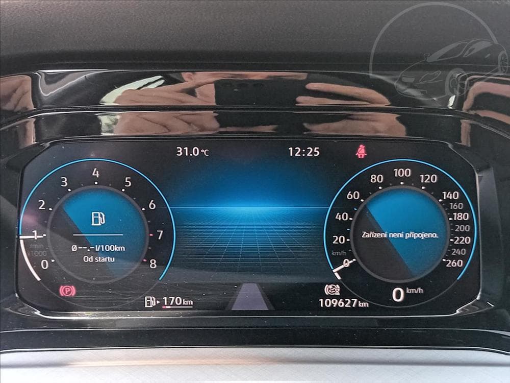 2022 Volkswagen Golf - 16