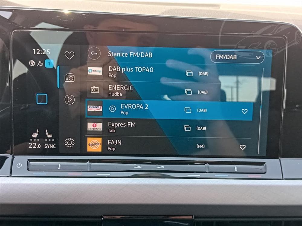 2022 Volkswagen Golf - 17