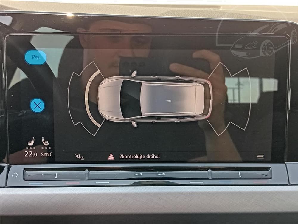 2022 Volkswagen Golf - 19