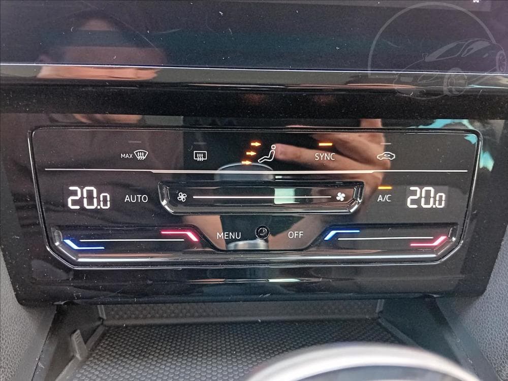 2022 Volkswagen Passat - 20