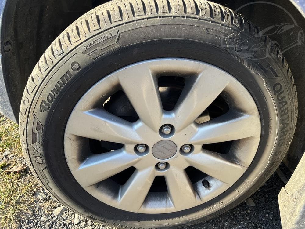 2005 Suzuki LIANA - 31