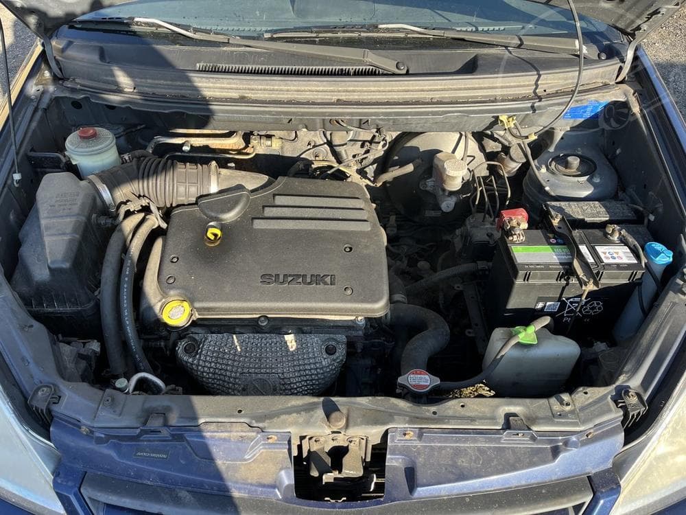 2005 Suzuki LIANA - 33