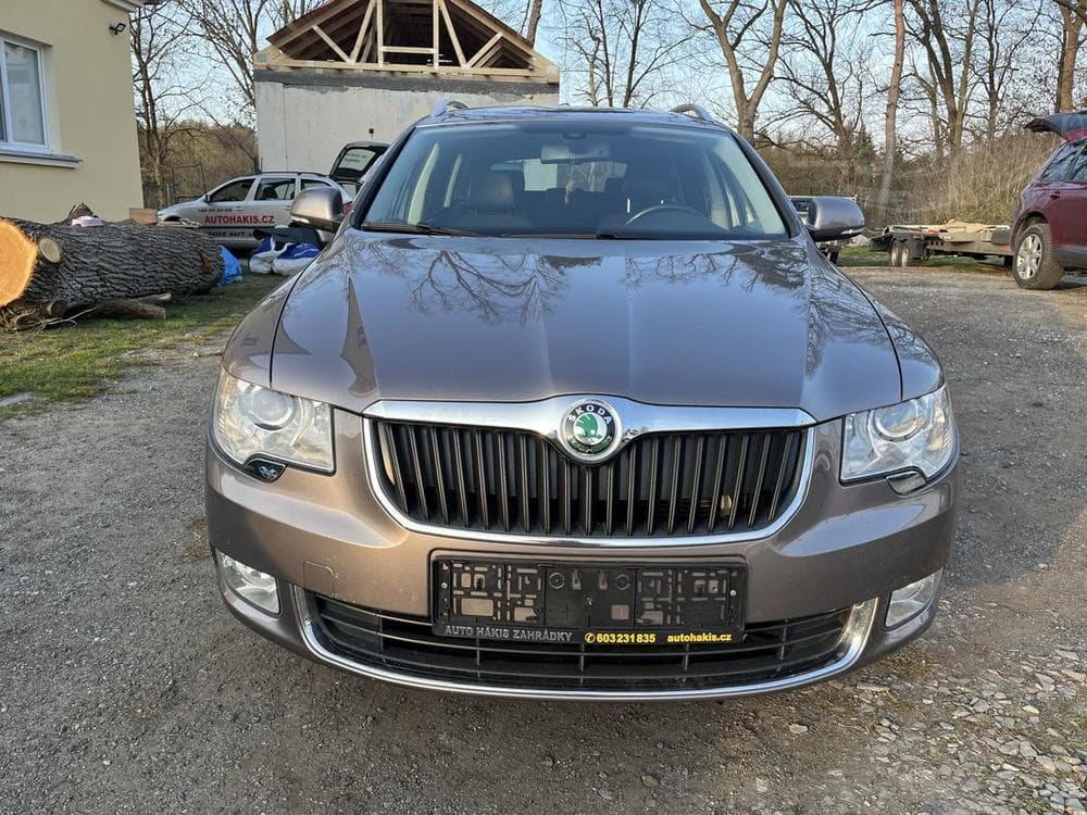 2010 Škoda SUPERB - 8