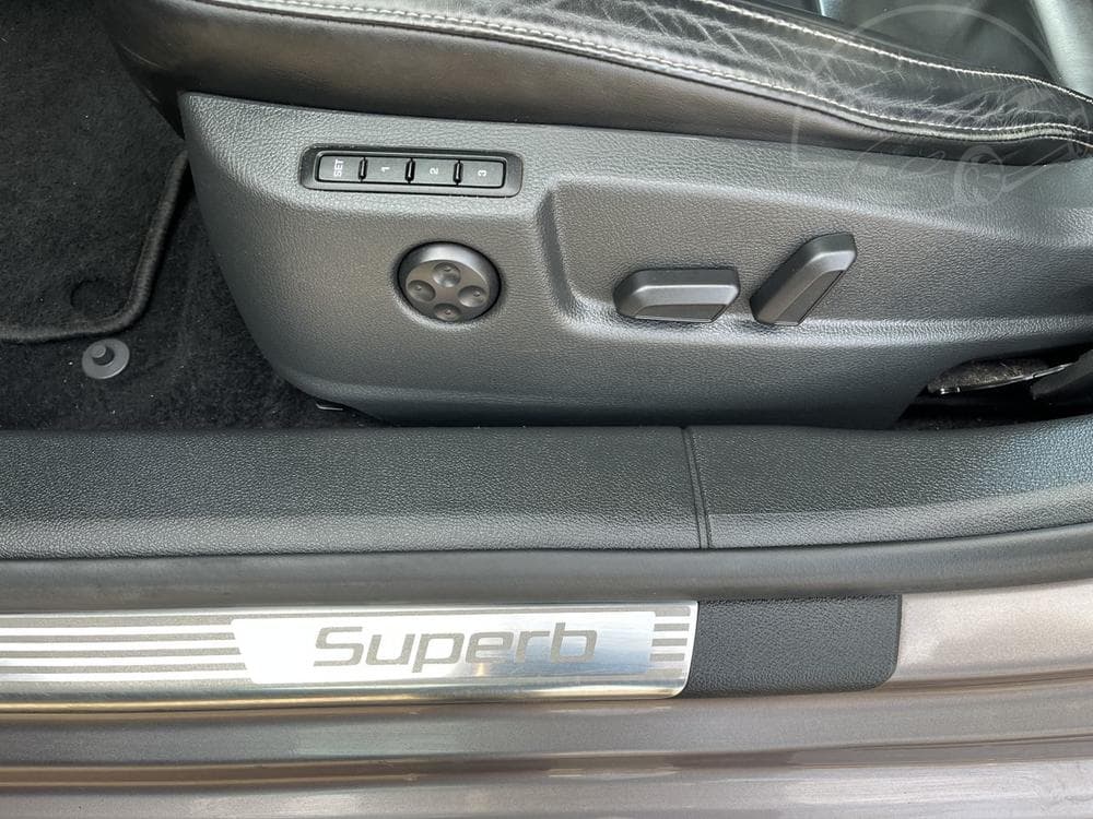 2010 Škoda SUPERB - 14
