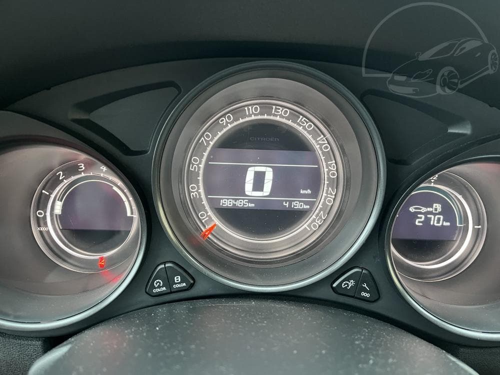 2015 Citroen C4 - 11