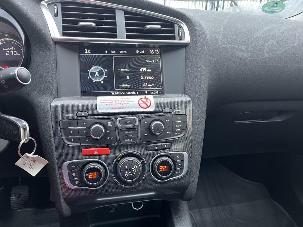 2015 Citroen C4 - 13