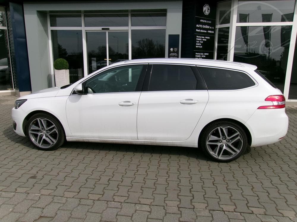 2017 Peugeot 308 - 8