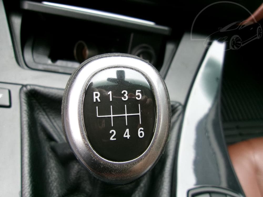 2010 BMW 5-Series - 17