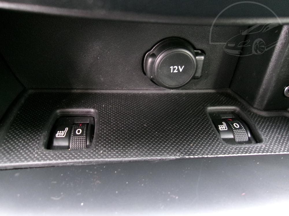 2017 Peugeot 308 - 17