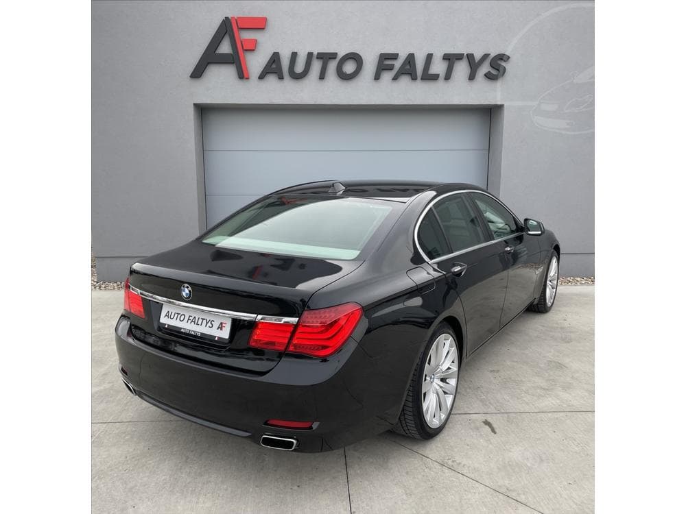 2012 BMW 7-SERIES - 3