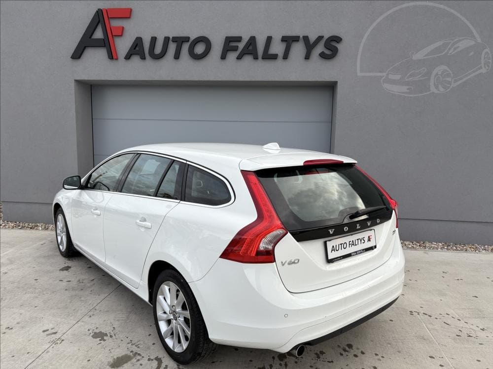 2016 Volvo V60 - 4