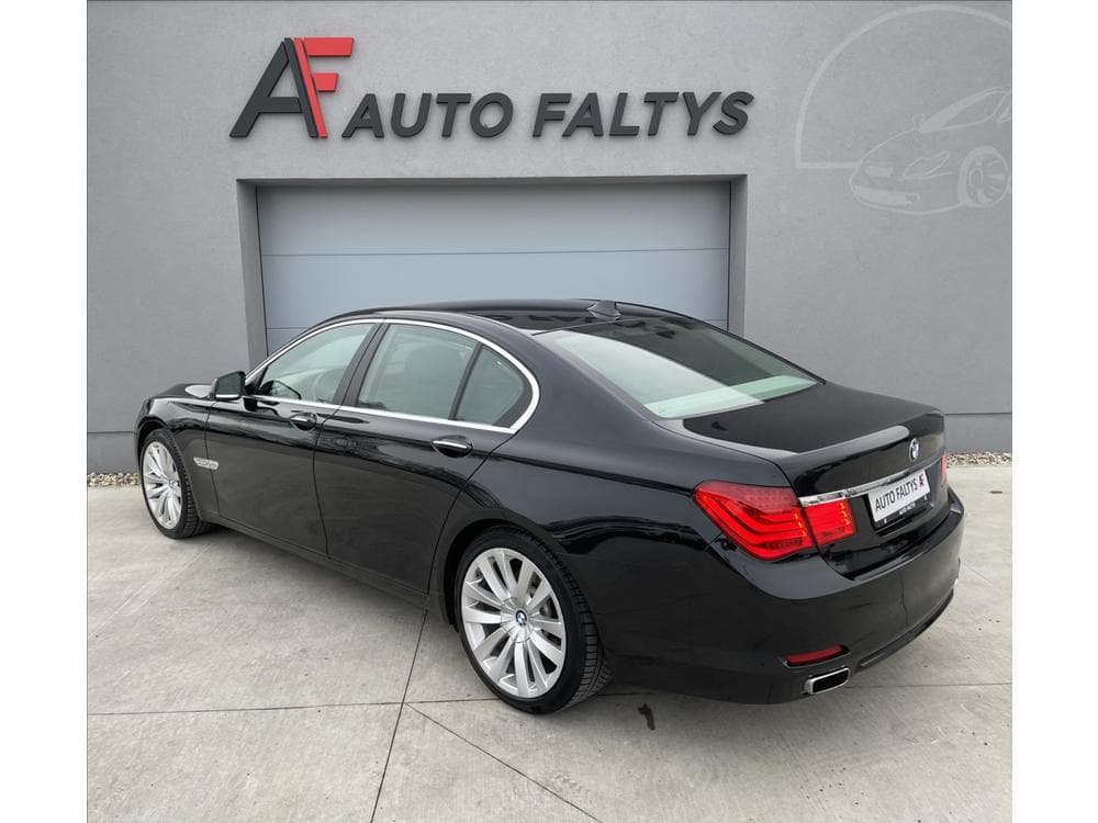 2012 BMW 7-SERIES - 5