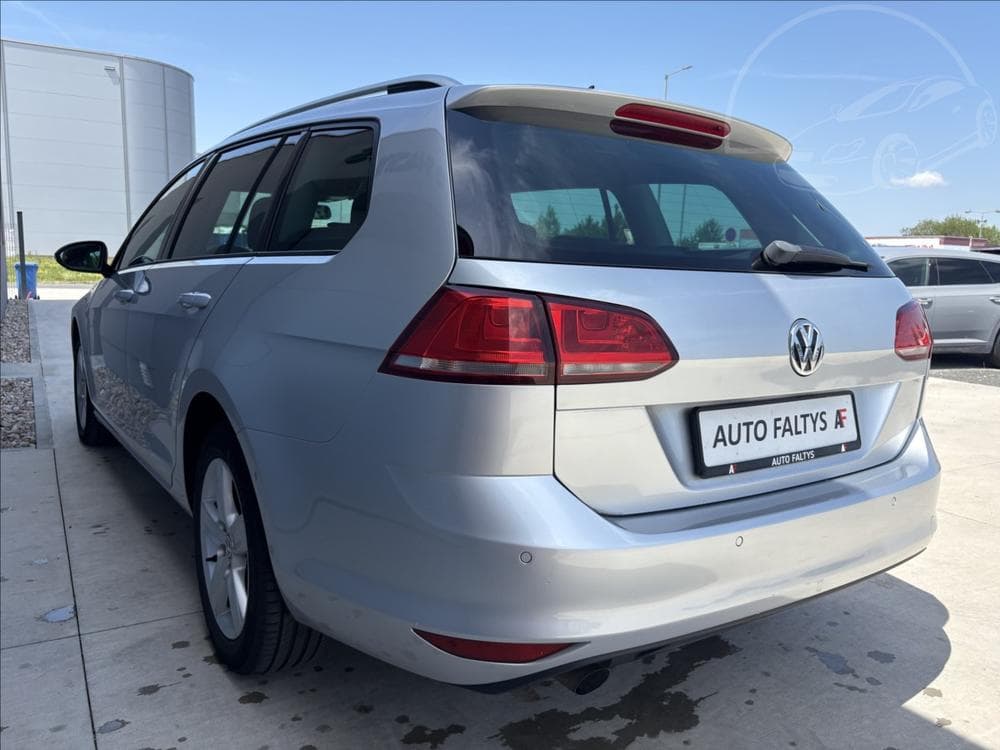 2013 Volkswagen GOLF - 10