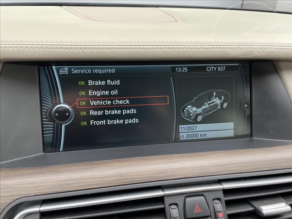 2012 BMW 7-SERIES - 16