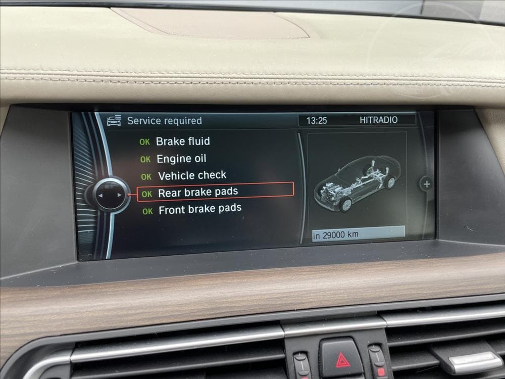 2012 BMW 7-SERIES - 17