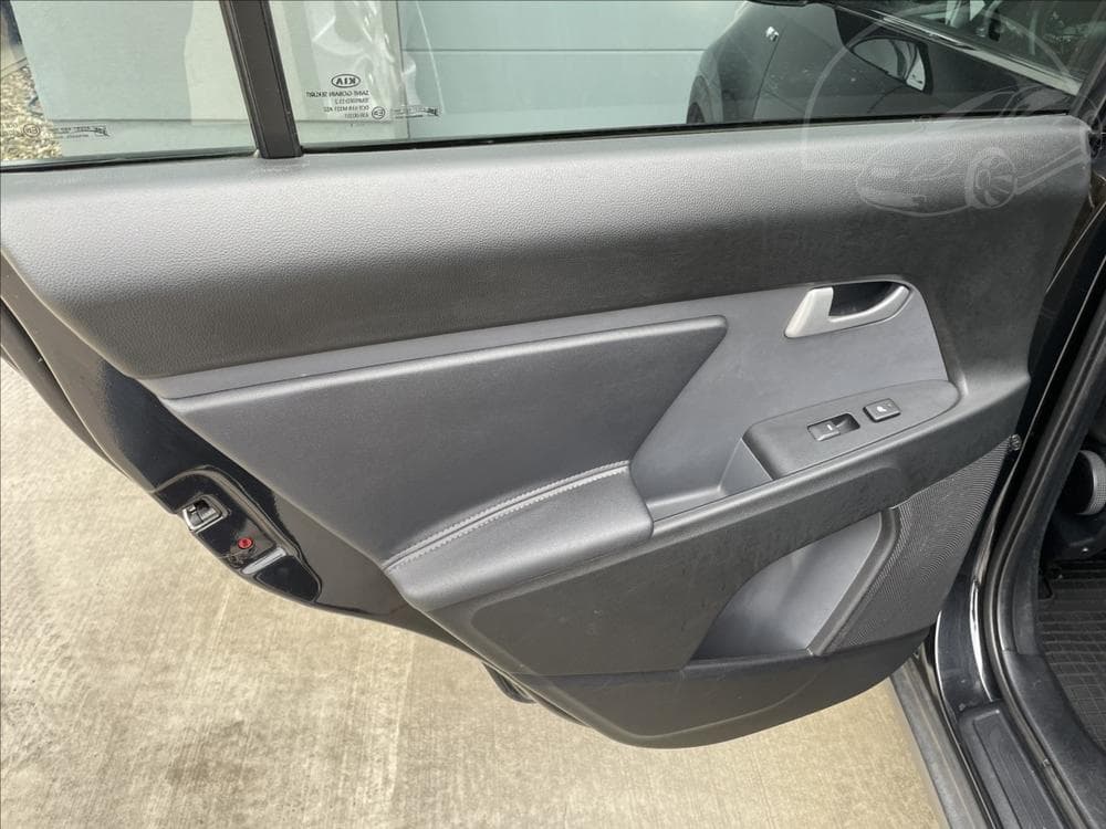 2011 Kia SPORTAGE - 18
