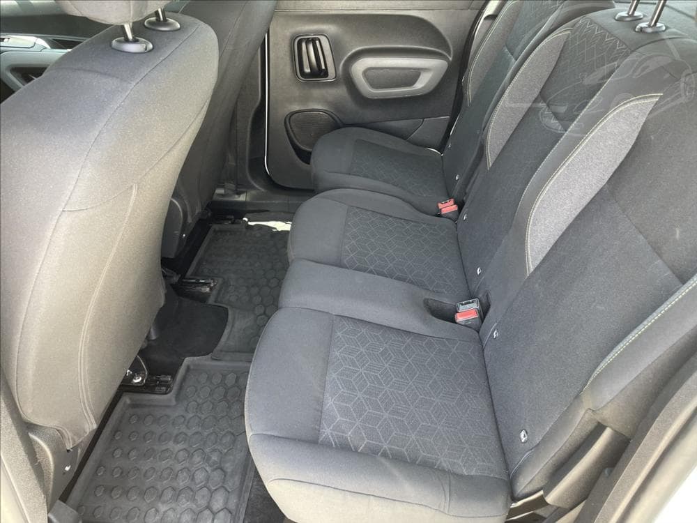 2020 Peugeot Rifter - 19