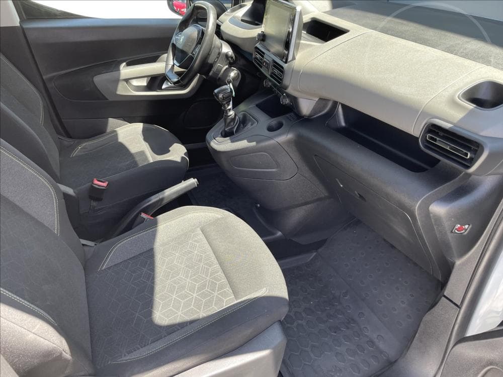 2020 Peugeot Rifter - 20