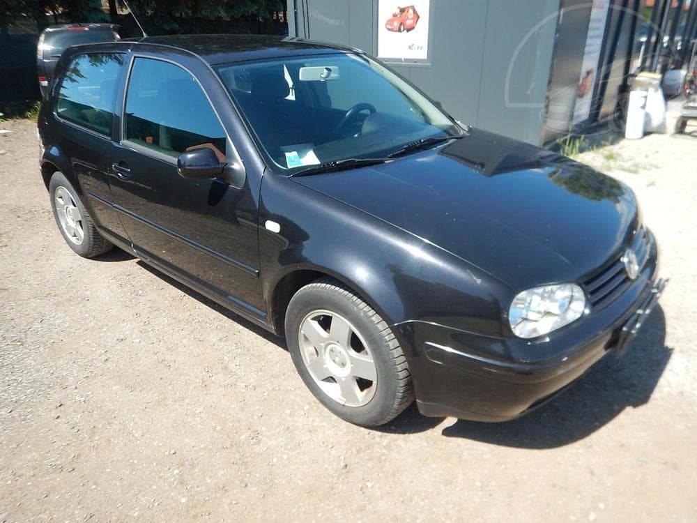 2000 Volkswagen GOLF - 4