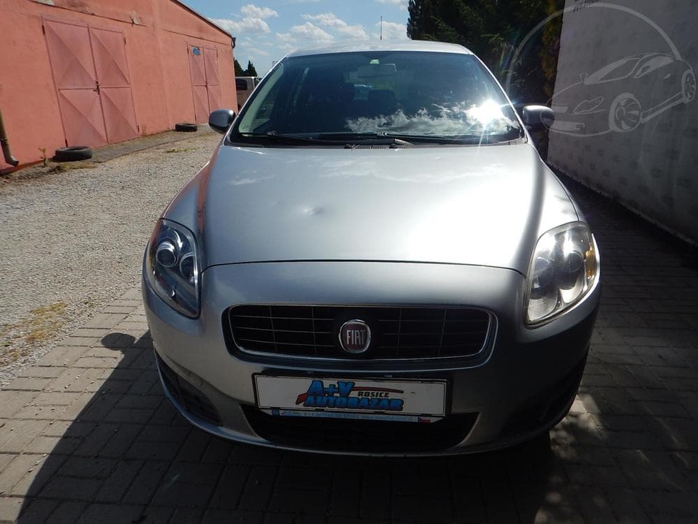2011 Fiat CROMA - 6