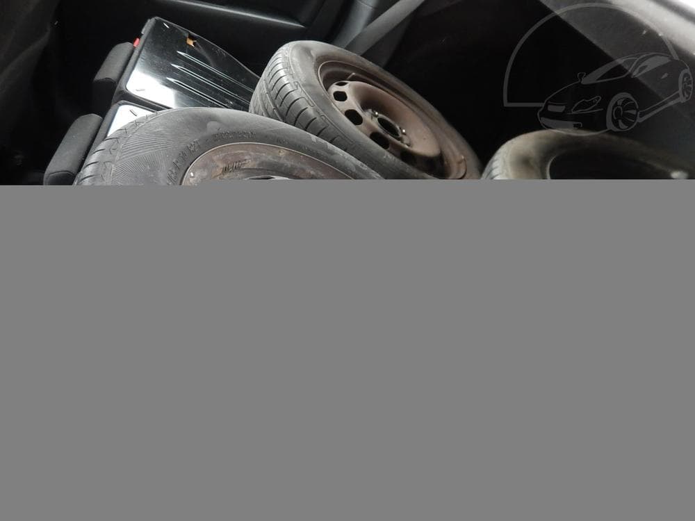 2005 Ford FIESTA - 8