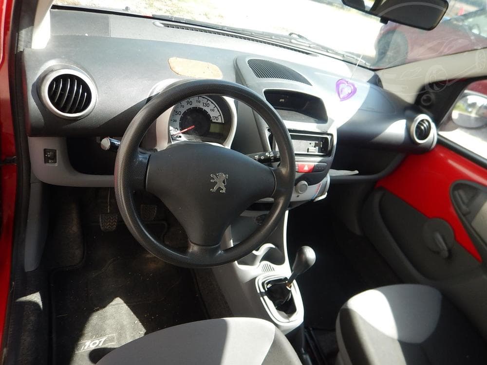 2008 Peugeot 107 - 21