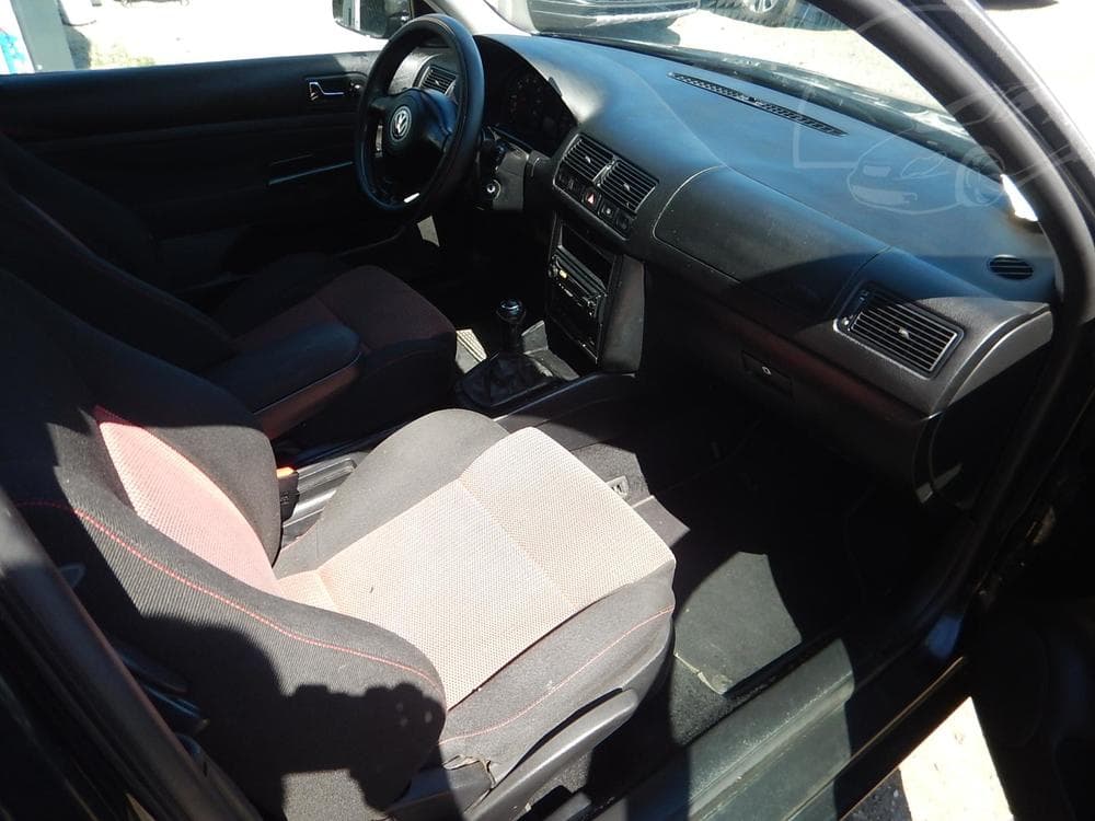 2000 Volkswagen GOLF - 13