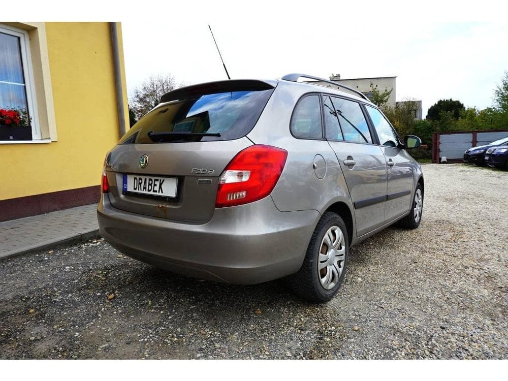 2011 Škoda FABIA - 9