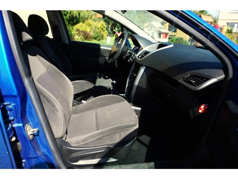 2006 Peugeot 207 - 13