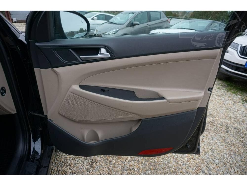 2016 Hyundai Tucson - 17