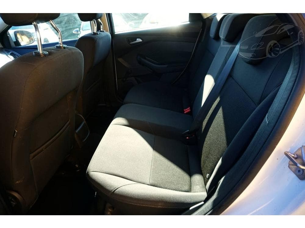 2017 Ford Focus - 19