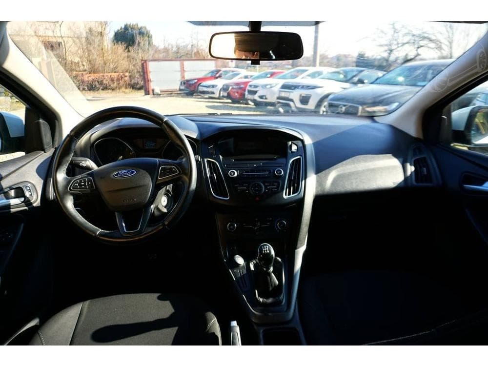 2017 Ford Focus - 20