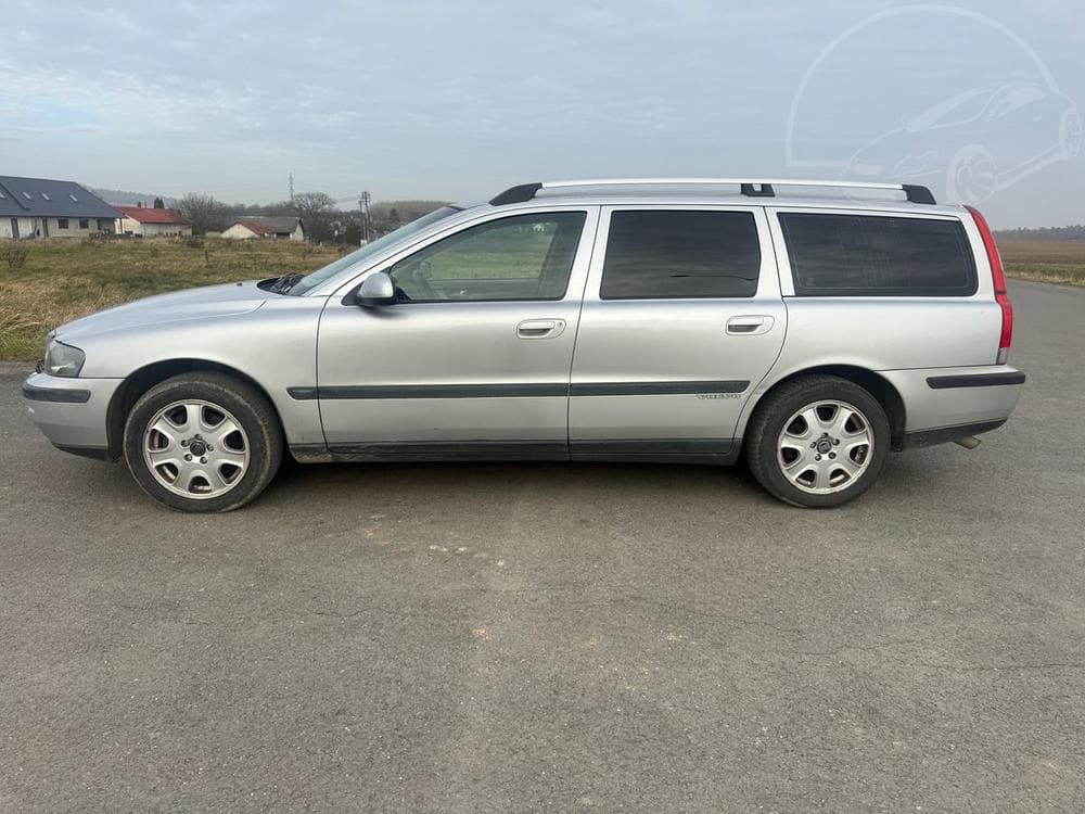 2000 Volvo V70 - 2