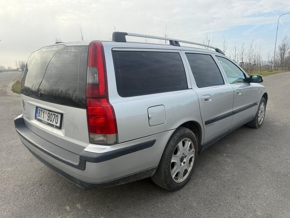 2000 Volvo V70 - 5