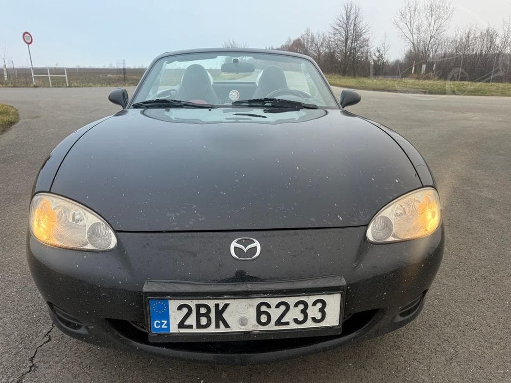 2004 Mazda MX-5 - 8
