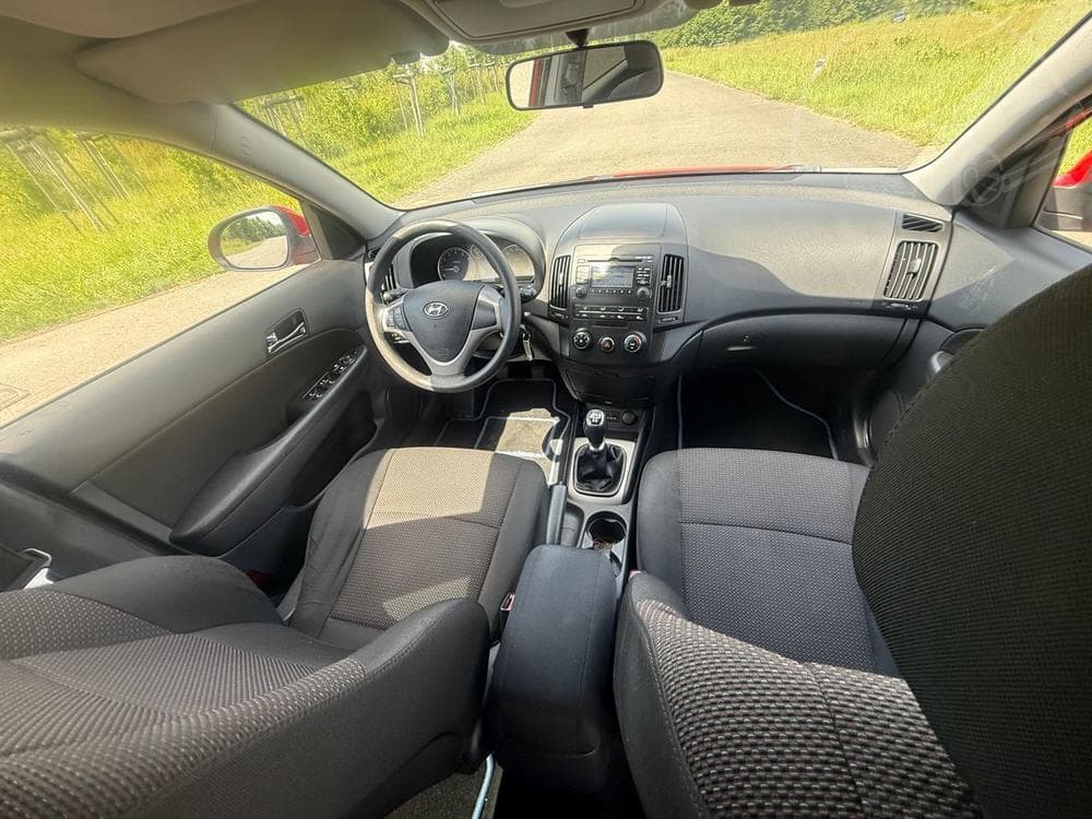 2010 Hyundai i30 - 10