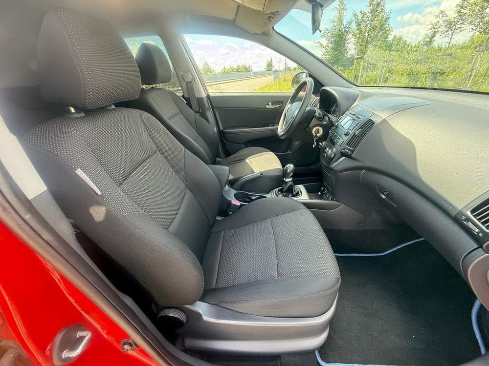 2010 Hyundai i30 - 11