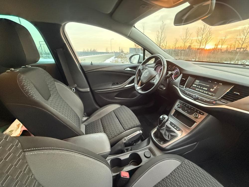 2019 Opel ASTRA - 11