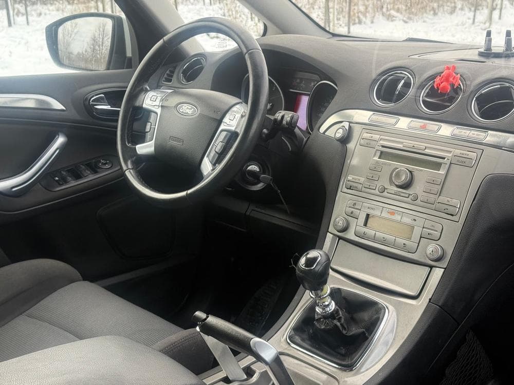 2007 Ford S-MAX - 12
