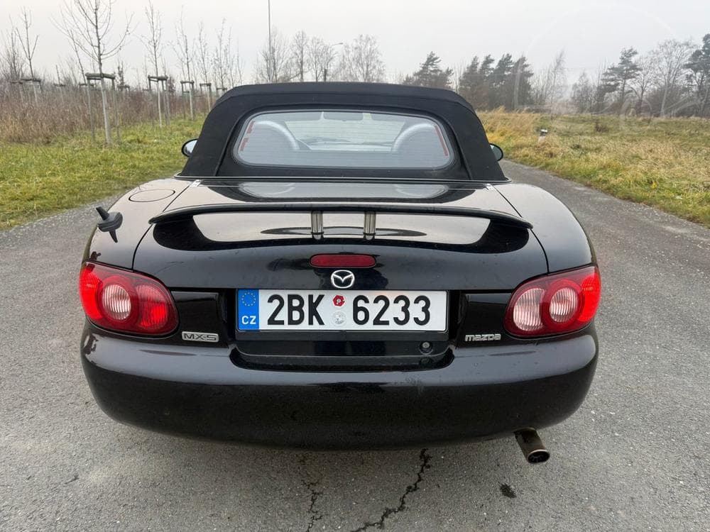 2004 Mazda MX-5 - 14