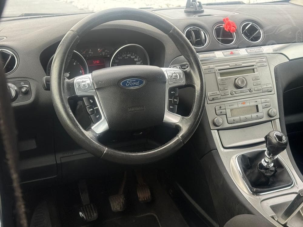 2007 Ford S-MAX - 16